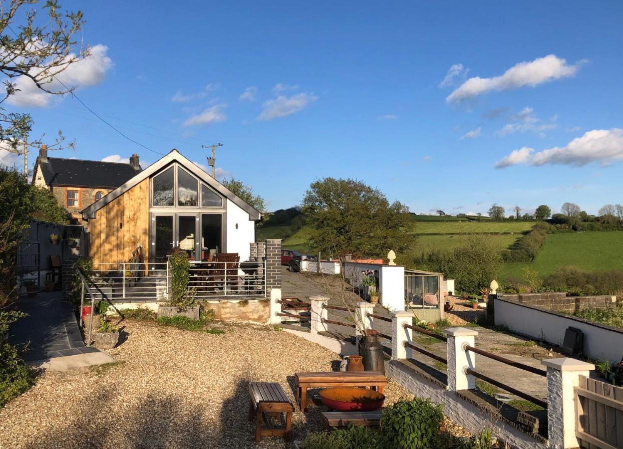 Red Kite Cottage كرمرثن المظهر الخارجي الصورة